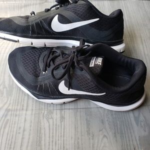 Nike women's flex trainer 6 cross trainer sneakers